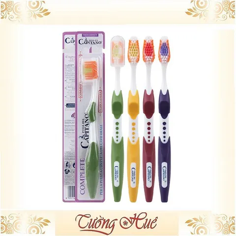 Bàn Chải Đánh Răng Của Ý Capitano Pasta Del - 1 Cây ( Màu Ngẫu Nhiên )