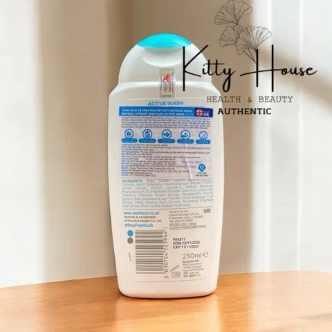 Dung dịch vệ sinh phụ nữ Femfresh Active Wash 250ml – Sản phẩm chăm sóc vùng kín cho phụ nữ năng động, không gây dị ứng, tươi mát suốt ngày.
