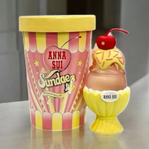 Nước Hoa Nữ Anna Sui Sundae Mellow Yellow EDT 50ml - Hương Trái Cây Ngọt Ngào, Tươi Mát, Phù Hợp Mùa Xuân Hè