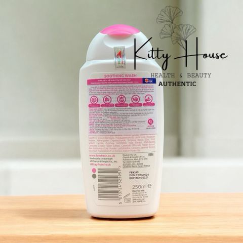 Dung dịch vệ sinh phụ nữ Femfresh Soothing Wash 250ml - Hỗ trợ kháng viêm, không xà phòng, chiết xuất thiên nhiên cho sức khỏe phụ khoa