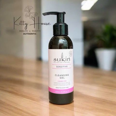 Sữa Rửa Mặt Dạng Gel Sukin Sensitive Cleansing 125ml - Chiết Xuất Trà Xanh, Hoa Cúc và Dưa Chuột, Dưỡng Da Nhạy Cảm Khoe Mạnh