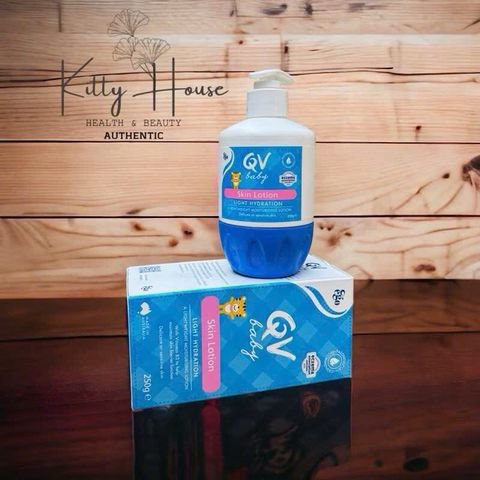 Kem QV Baby Skin Lotion 250ml - Dưỡng ẩm da nhạy cảm, không bết dính, an toàn cho bé, Vitamin B3, được bác sĩ da liễu khuyên dùng