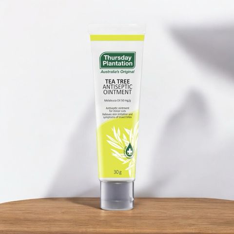 Kem bôi sát trùng tràm trà Thursday Plantation 30g – Bảo vệ vết thương nhỏ, làm dịu da khô, chất khử trùng tự nhiên Australia