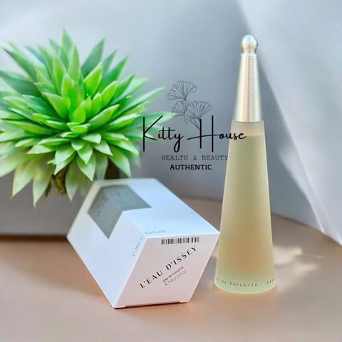 Nước hoa nữ Issey Miyake L’Eau D’Issey EDT 100ml - Hương hoa cỏ tươi mát, nữ tính và tự tin cho phái đẹp