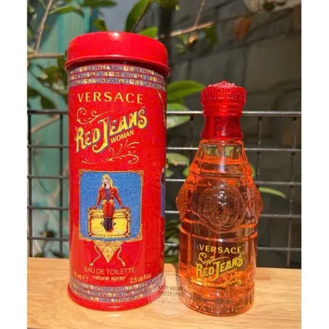 Nước hoa nữ Versace Red Jeans EDT 75ml - Hương thơm tươi trẻ, quyến rũ cho cô gái hiện đại