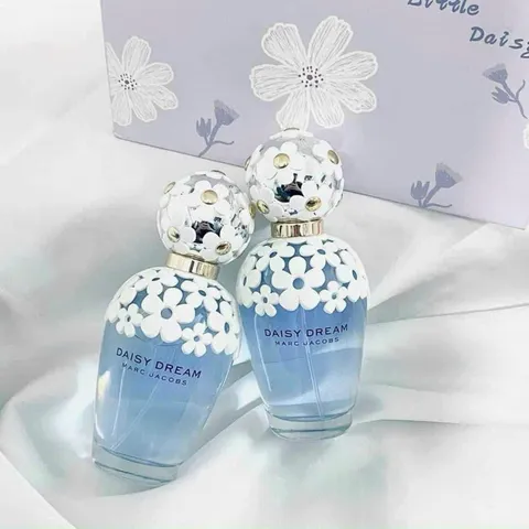 Nước hoa nữ Marc Jacobs Daisy Dream Eau de Toilette chai 100ml