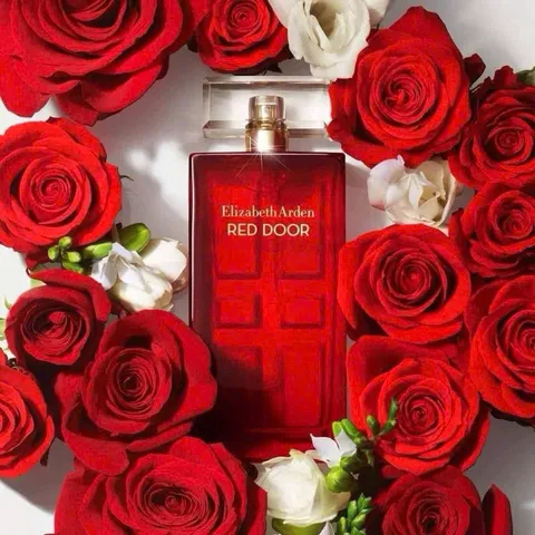 Nước hoa nữ Elizabeth Arden Red Door EDT 100ml - Hương hoa cỏ phương Đông quyến rũ, sang trọng và đẳng cấp cho phái đẹp