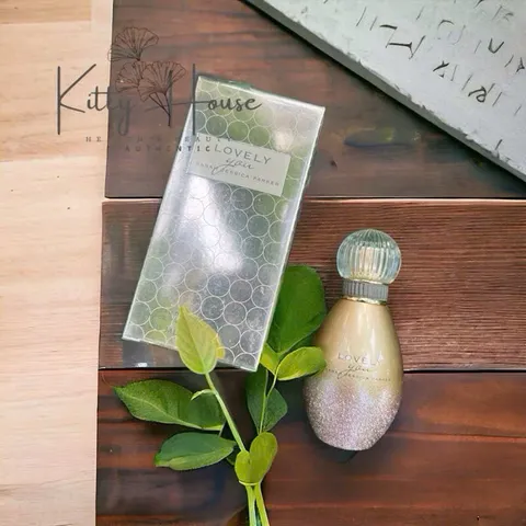 Nước Hoa Lovely You 30ml - Hương Nữ Từ Sarah Jessica Parker, Tươi Mát Với Hoa Súng và Hoa Nhài, Quà Tặng Độc Đáo