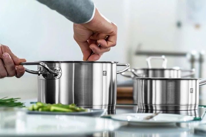 Bộ Nồi Zwilling Professional 5 Món - Chất Liệu Thép Không Gỉ, Thiết Kế Hiện Đại, Phù Hợp Mọi Bếp, Dùng Để Nấu, Chiên, Om