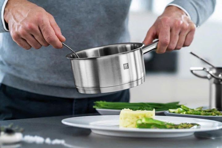 Bộ Nồi Zwilling Professional 5 Món - Chất Liệu Thép Không Gỉ, Thiết Kế Hiện Đại, Phù Hợp Mọi Bếp, Dùng Để Nấu, Chiên, Om