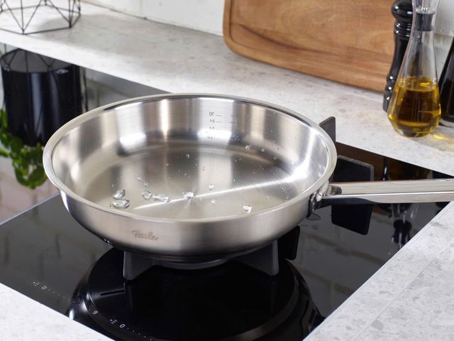 Chảo Fissler Original Profi Collection 24cm - Chảo Inox Chuyên Nghiệp Không Tráng Phủ, Dùng Cho Bếp Từ và Lò Nướng, Hàng Đức