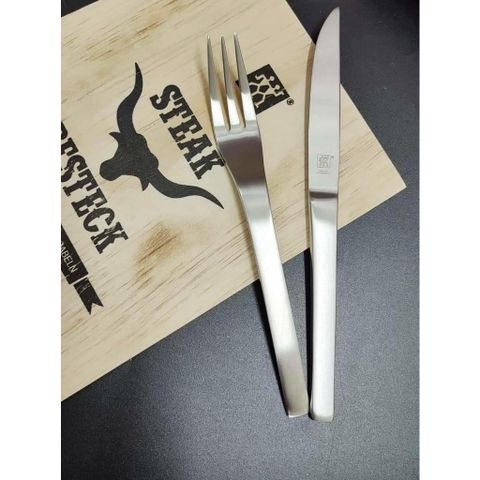 Bộ Dao Dĩa Zwilling Steak 12 Món Cao Cấp - Hộp Gỗ Tự Nhiên Thép Không Gỉ Dùng Cho 6 Người, Đồ Dùng Bếp Sang Trọng