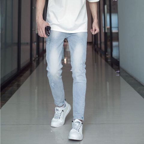 Quần Jean Rách Gối Nam Slimfit Co Giãn Màu Xanh Nhạt Pon.mens - Chất Denim 98% Cotton, Phong Cách Thời Trang Thể Hiện Ấn Tượng