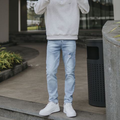 Quần Jean Nam Xanh Nhạt Co Giãn 4 Chiều Rách Xước Cao Cấp Slimfit Skinny Denim - Thời Trang Nam Nhẹ Nhàng, Phong Cách Năng Động