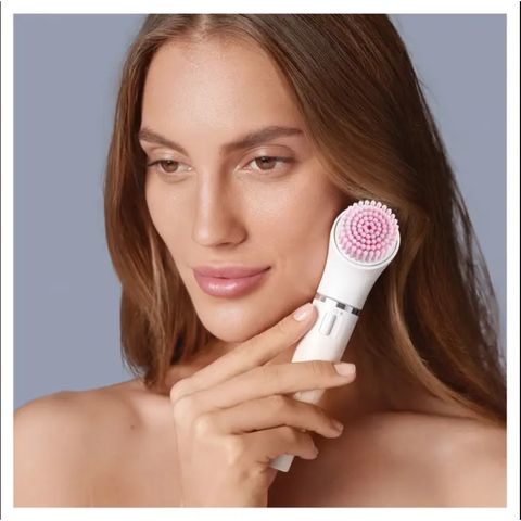 Bộ làm đẹp Braun Silk-épil 9 - Máy tẩy lông khô & ướt với 8 phụ kiện, công nghệ MicroGrip, phù hợp cho mặt và body, làn da mịn màng lâu dài.