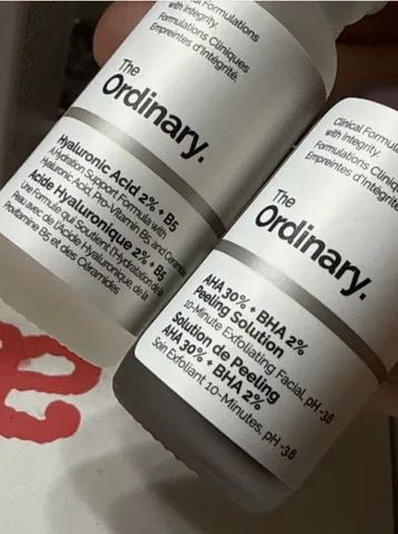 Set The Ordinary serum phục hồi Acid 2% + B5 15ml và Tẩy Tế Bào Chết Hoá Học Ordinary Aha 30% + Bha 2% Peeling 15ml  ( set 2 chai )