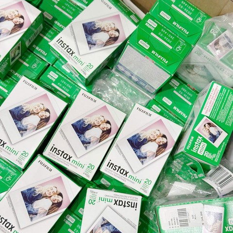 Fujifilm INSTAX MINI Film phim máy ảnh chụp lấy liền viền trắng hộp 20 phim Mỹ