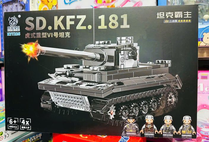 Bộ lắp ráp mô hình xe tăng KY7216 SD.KFZ.181 có 440 chi tiết