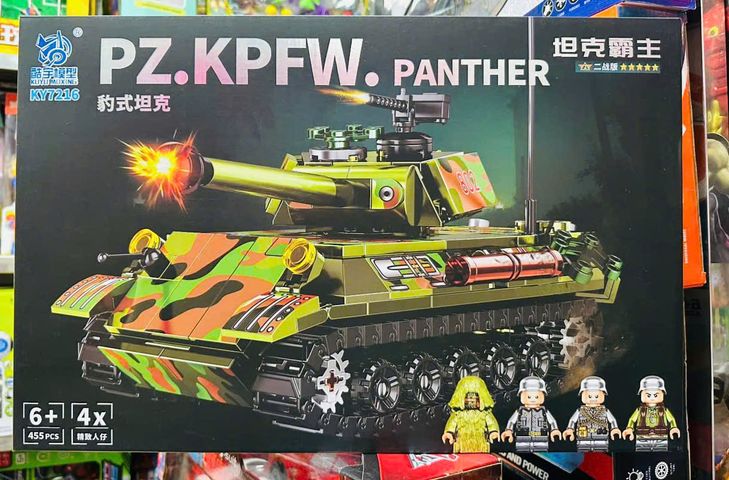 Bộ lắp ráp mô hình xe tăng KY7216 PZ.KPFW. PANTHER có 455 chi tiết
