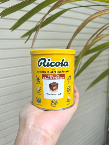 Kẹo Ngậm Thảo Dược Ricola Giảm Ho Khàn Giọng Tức Thì - Hương Thảo Mộc Thụy Sĩ Tự Nhiên, Mát Lạnh, An Toàn Cho Trẻ Em Từ 6 Tuổi