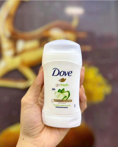 Lăn Khử Mùi Dưỡng Ẩm Dove Cucumber 40g