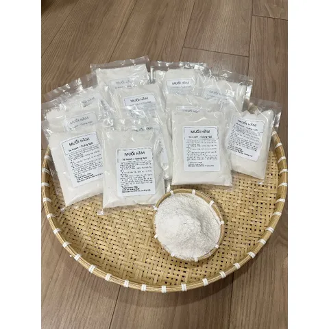 Gói 1kg Muối Hầm Sa Huỳnh Quảng Ngãi - Vị Mặn Dịu, Thủ Công Bằng Than Củi, 100% Tự Nhiên, Gia Vị Chuyên Dùng Trong Ẩm Thực