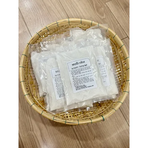 Gói 1kg Muối Hầm Sa Huỳnh Quảng Ngãi - Vị Mặn Dịu, Thủ Công Bằng Than Củi, 100% Tự Nhiên, Gia Vị Chuyên Dùng Trong Ẩm Thực