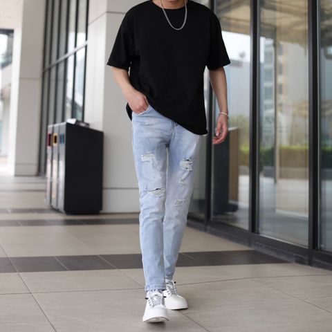 Quần Jean Nam Rách Gối Slimfit Màu Xanh Nhạt Chất Bò Co Giãn Tốt 5679 - Thời Trang Nam Hiện Đại, Phong Cách Trẻ Trung