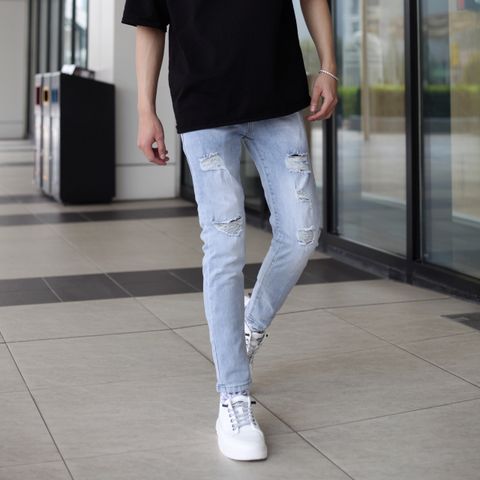 Quần Jean Nam Rách Gối Slimfit Màu Xanh Nhạt Chất Bò Co Giãn Tốt 5679 - Thời Trang Nam Hiện Đại, Phong Cách Trẻ Trung