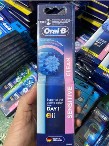 Set 2 Đầu Bàn Chải Điện Oral-B - Sensitive Clean (Dành Cho Răng Nhạy Cảm)