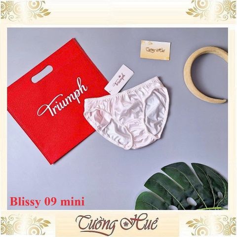 Quần Lót Nữ Triumph Diva Blissy 09 Mini - Thiết Kế Nhỏ Gọn, Chất Liệu Cao Cấp, Thoải Mái, Dễ Dàng Phối Đồ