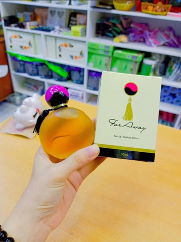 Nước Hoa Avon Far Away Vàng 50ml
