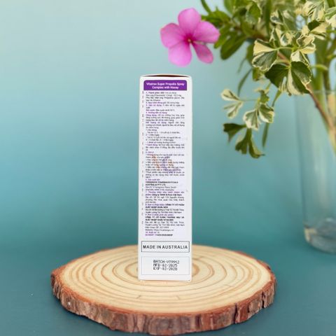 Xịt keo ong Vitatree Super Propolis Spray with Honey 30ml - Tăng cường sức đề kháng, hỗ trợ viêm họng, hàng nhập khẩu chất lượng cao