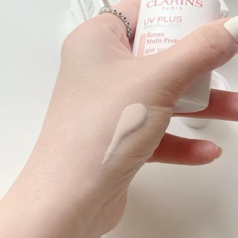 [ BILL US ]  Kem Chông Năng CLA-RIN Rosy Glow ban cu 50ml best-seller