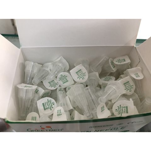 Combo 5 Hộp Đầu Kim Gắn Bút Chích Insulin GreetMed - Kim Bánh Ú Tiệt Trùng An Toàn cho Người Tiểu Đường