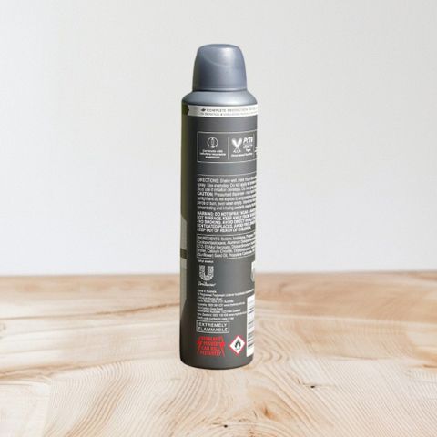 Xịt khử mùi cho nam giới Dove Men + Care Invisible Dry 72H 250ml
