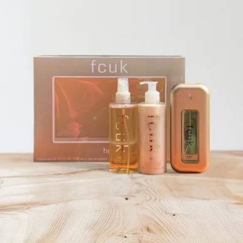 Set nước hoa nữ Fcuk for her gồm 1 nước hoa 100ml + xịt body 250ml + body lotion 250ml