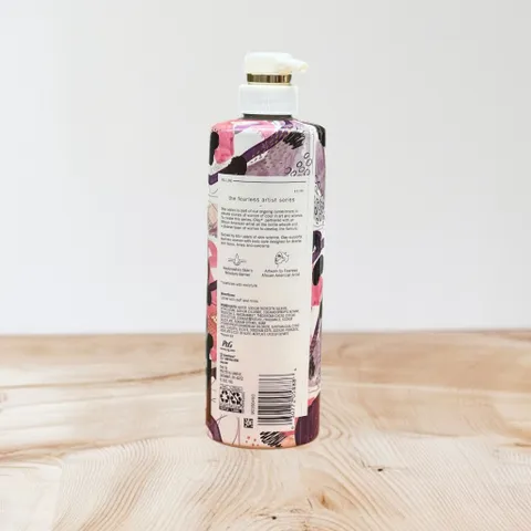 Sữa tắm Olay Fearless Nourishes For Glowing skin body wash 591ml hàng Mỹ