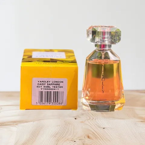 Nước hoa nữ Yardley London The Collection Daisy Sapphire EDT 50ml - Hương nước hoa quyến rũ, lôi cuốn từ Anh