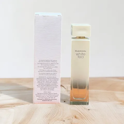 Nước hoa nữ Elizabeth Arden White Tea EDT 100ml - Hương thơm nhẹ nhàng, tươi mát cho phái đẹp, hoàn hảo cho mỗi dịp sử dụng.