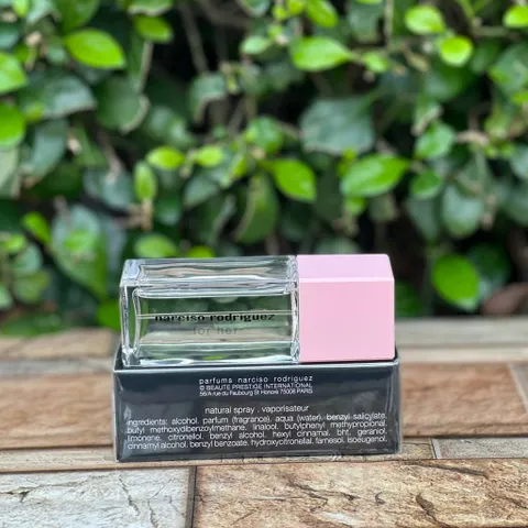 Nước hoa nữ Narciso Rodriguez for her nar hồng nhạt EDP 20ml