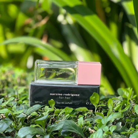 Nước hoa nữ Narciso Rodriguez for her nar hồng nhạt EDP 20ml