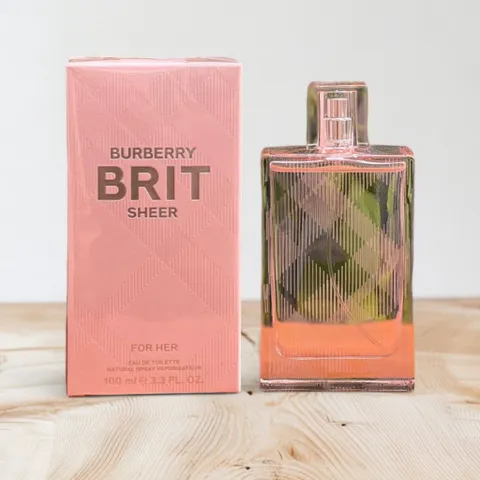 Nước hoa nữ Burberry Brit Sheer EDT 100ml - Hương thơm nhẹ nhàng, quyến rũ, thích hợp cho phái đẹp, món quà tuyệt vời cho các tín đồ yêu thích thời trang.