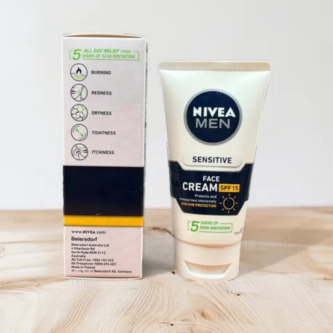 Kem Dưỡng Da Nam Nivea Men Sensitive Protection SPF15 75ml - Dưỡng ẩm và Bảo vệ Da Nhạy Cảm