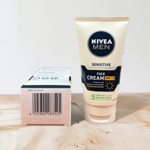 Kem Dưỡng Da Nam Nivea Men Sensitive Protection SPF15 75ml - Dưỡng ẩm và Bảo vệ Da Nhạy Cảm