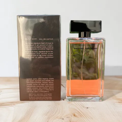 Nước hoa nữ Narciso Rodriguez for her musc noir EDP 100ml - Hương thơm quyến rũ với nốt hương sâu lắng cho phái đẹp