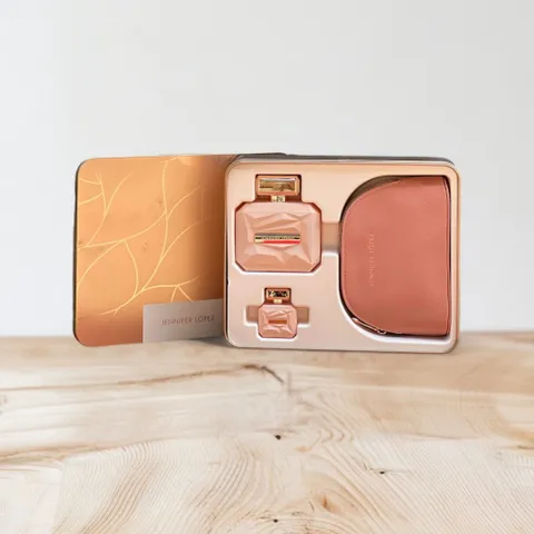 Set nước hoa nữ Jennifer Lopez One EDP gồm 1 nước hoa 100ml + 1 nước hoa 10ml + 1 túi ví