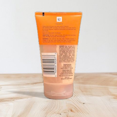 Sữa rửa mặt tẩy tế bào chết, ngừa mụn Neutrogena Oil-Free Daily Scrub Acne-Prone Skin 125ml