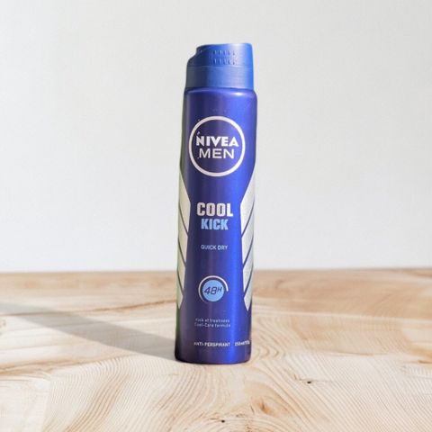 Xịt khử mùi nam Nivea Men Cool Kick 250ml