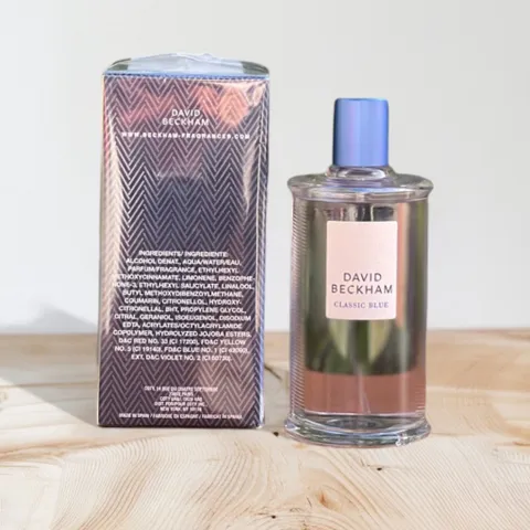 Nước hoa nam David Beckham Classic Blue EDT 100ml - Hương biển tươi mát, phong cách hiện đại, quà tặng hoàn hảo cho phái mạnh